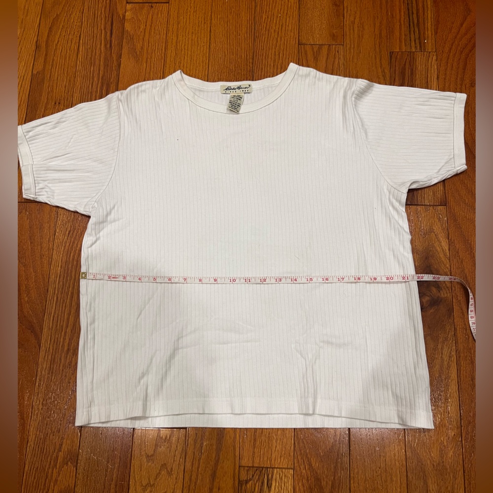 Eddie Bauer - white t shirt
